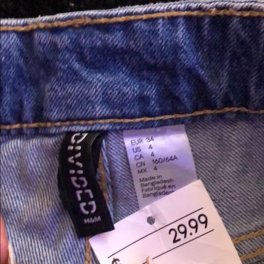 Jean shorts😍 - Picture 3 of 3